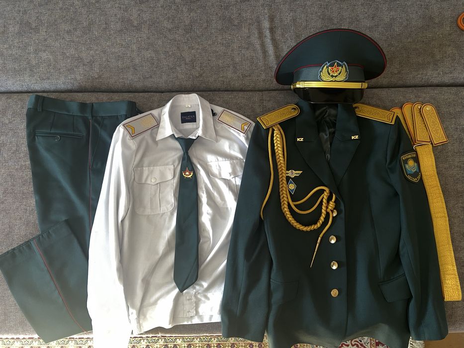Парадная форма Вооруженных Сил РК