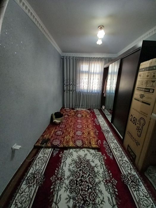 Motrid 3 xonali sotiladi