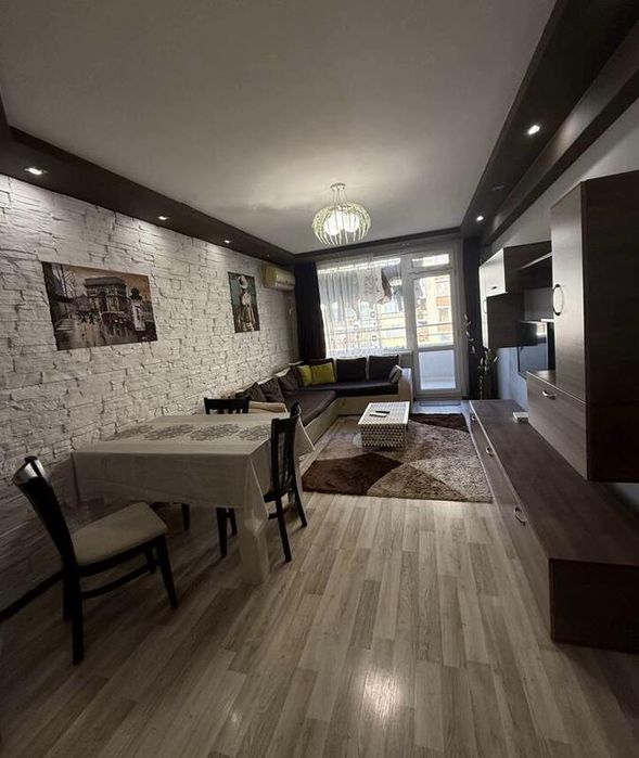 Дава се под наем Двустаен апартамент в Пловдив, Кючук Париж - 79 кв.м за 375 € - Снимка #2