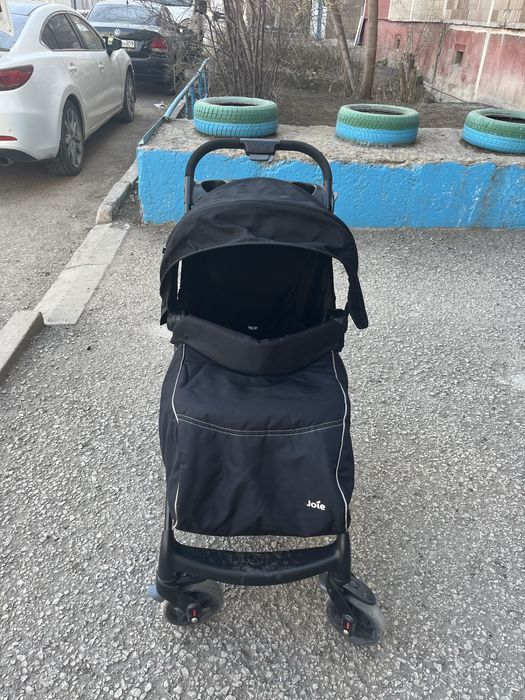 Коляска прогулочная JOIE