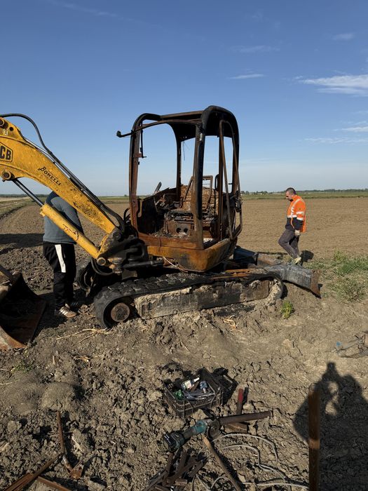 Vand JCB 8045Z 4,8 T avariat