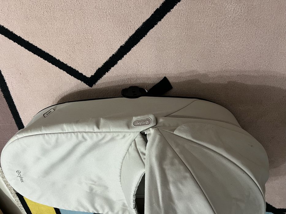 Landou Cybex Cot S Lux – Almond Beige, cadru Taupe | Stare foarte bună