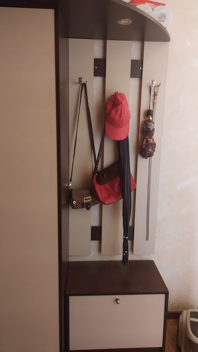 Мебель для прихожей и ванны