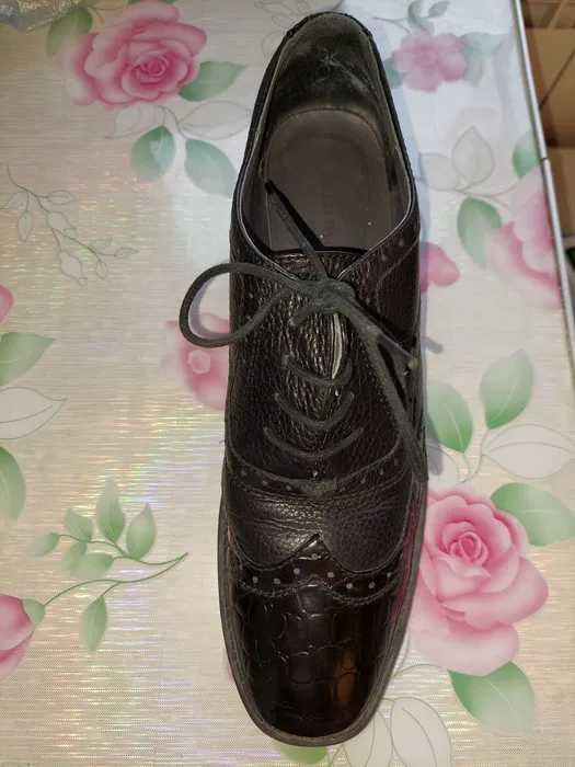 Туфли продаю женские