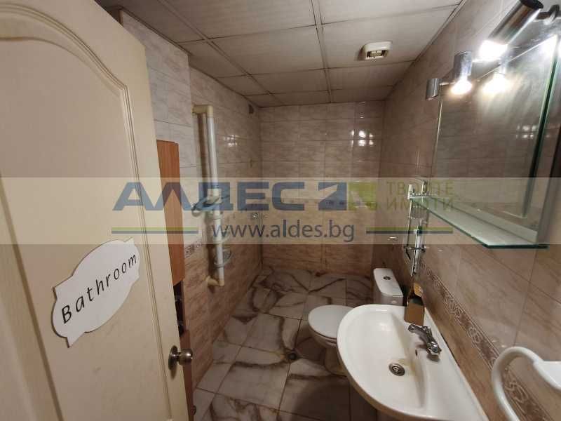 Продава се Тристаен апартамент в София, Борово - 132 кв.м за 1063 €/кв.м - Снимка #12