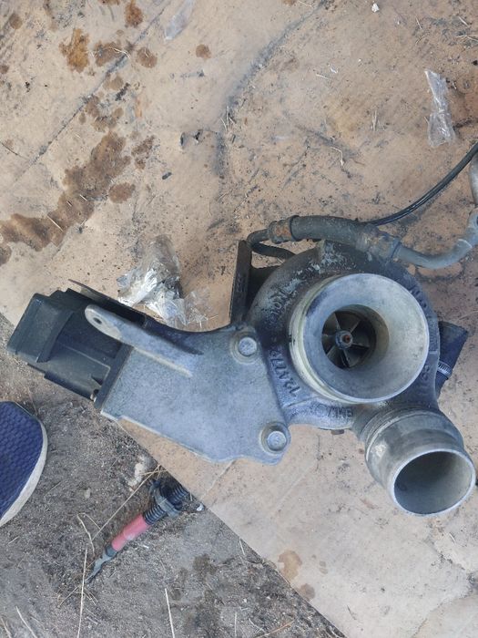 Турбо/изпускателен колектор Е90 е87 320д 120д n47 бмв  bmw 177кс