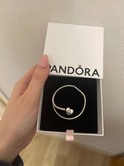 Сребърна гривна пандора 19см.