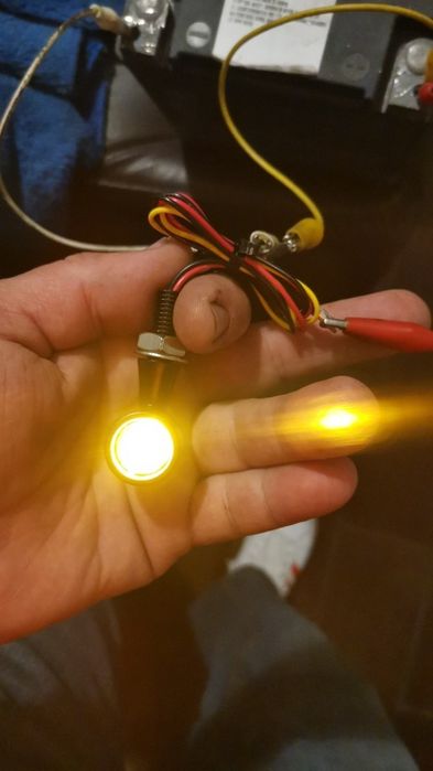 Малки мигачи за мотор с габарит