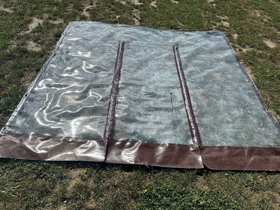 Vand folii pt acoperit fatade la terase foisoare folosite 1 an  pret achizitie 4800 ron