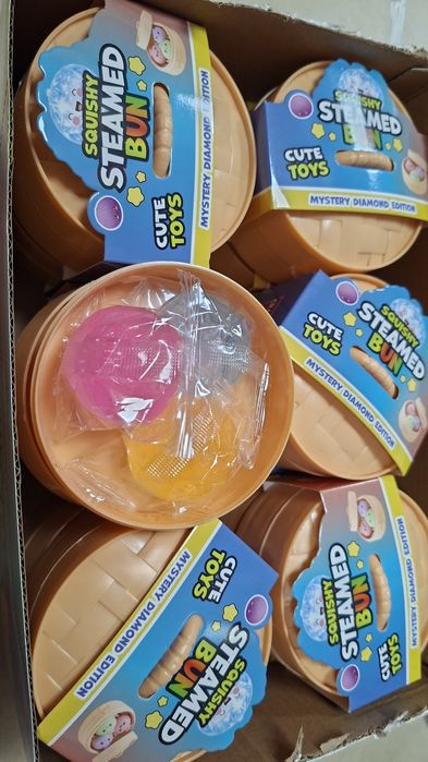 Dumpling Butter Squishy IceCube . Ridicare doar din Timisoara .