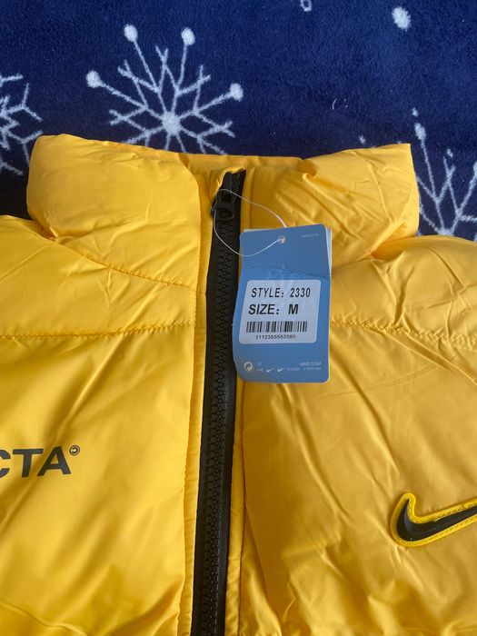 Vând geci Nike de calitate