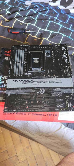 Vand Placa de baza Asus ROG STRIX B550-F GAMING WIFI II