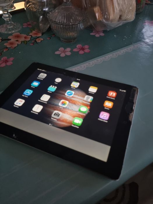 iPad 2 продаетсяСРОЧНЬО СРОЧНО!!