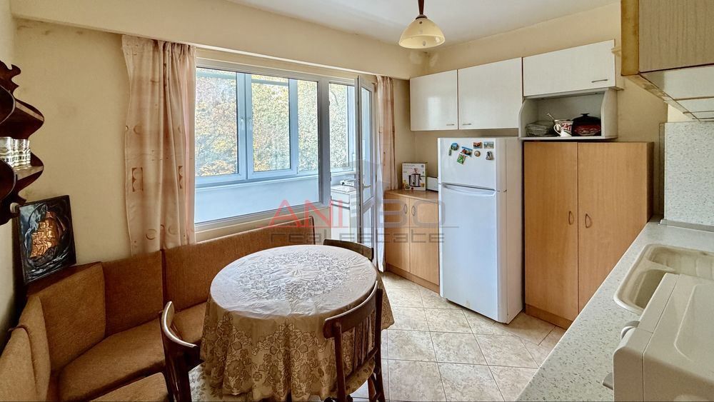 Продава се Четиристаен апартамент в Варна, Цветен квартал - 96 кв.м за 1698 €/кв.м - Снимка #2