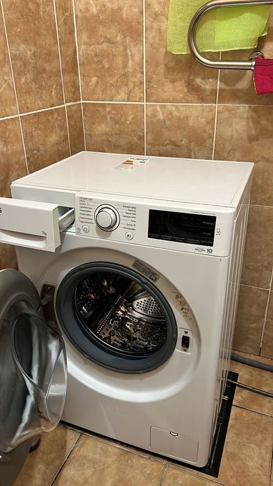 Продам стиральную машину