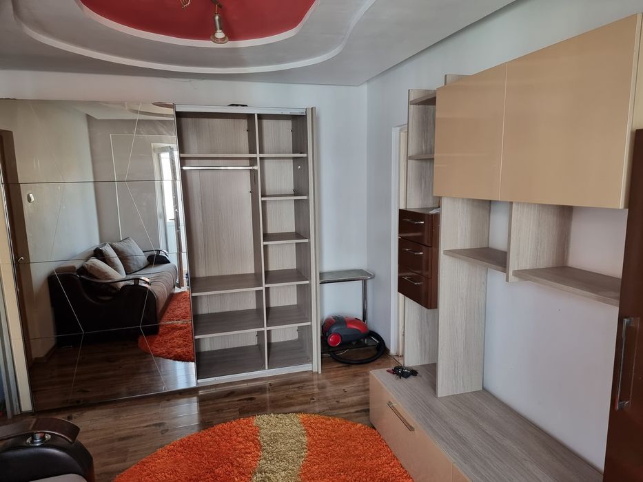 Vând apartament 2 camere utilat și mobilat