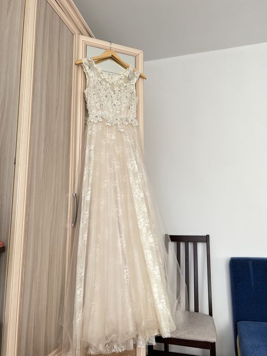 Продам платье, 42 размер