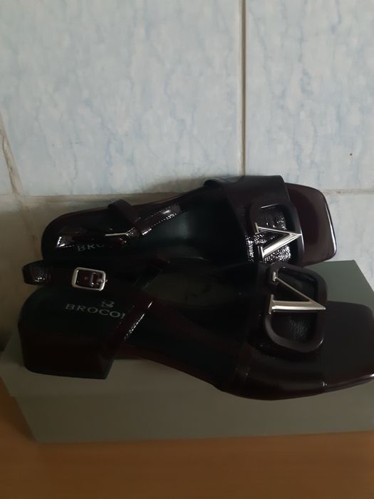 Ботинки модные фирмы  "ZARA". Босоножки.