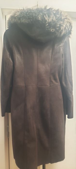 Mantou de piele sidefata cu blana naturala maro