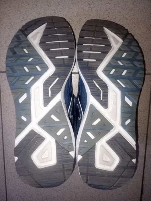 Adidasi barbati marimea 42
