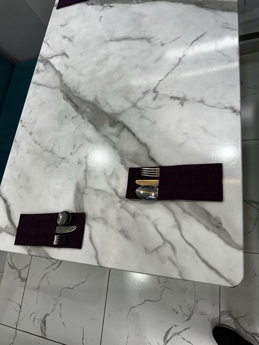 Стол для кухни для кафе