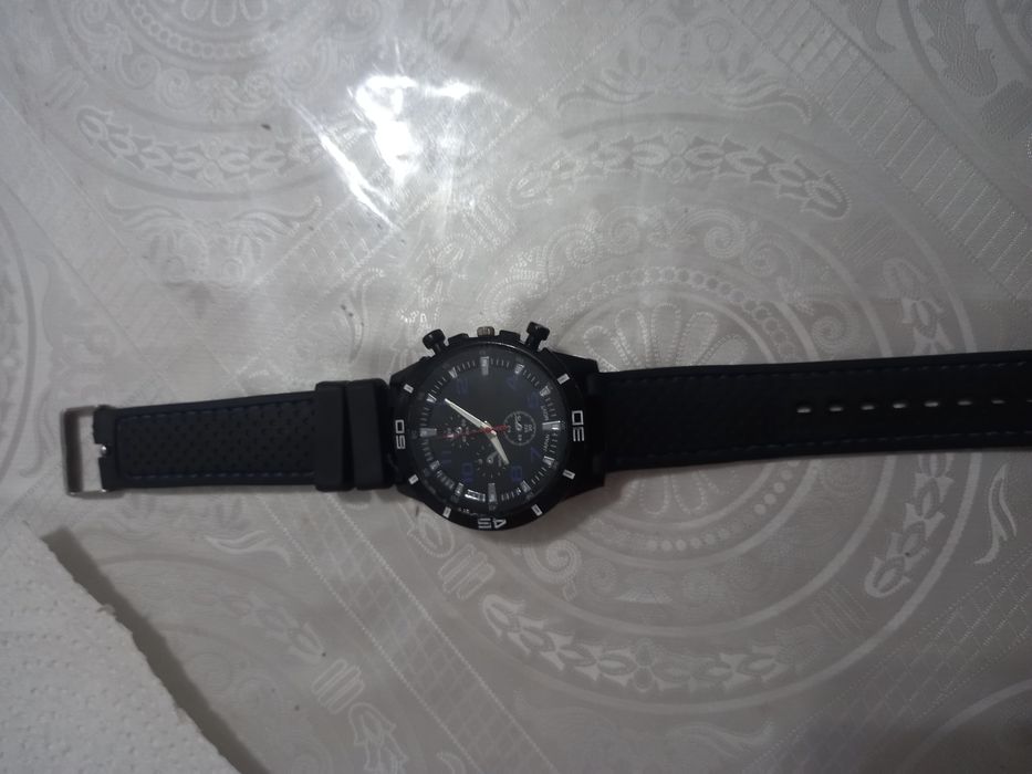 Сағат сатылады  жаңа