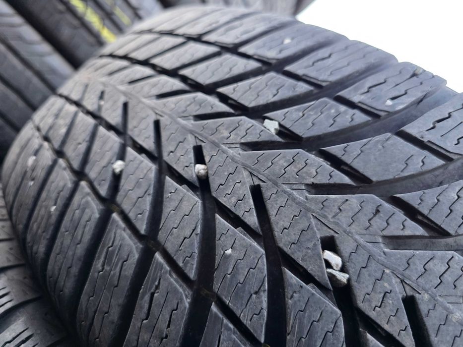 4бр Зимни гуми 215 65 16 - Nokian - DOT 2023