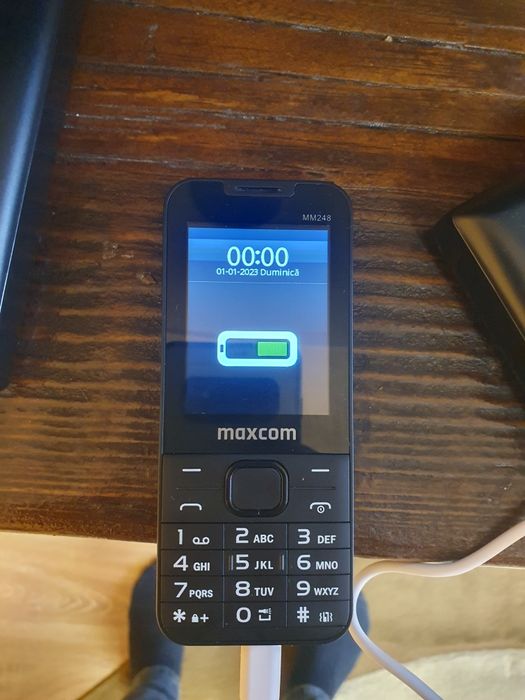 Telefon maxcom nou