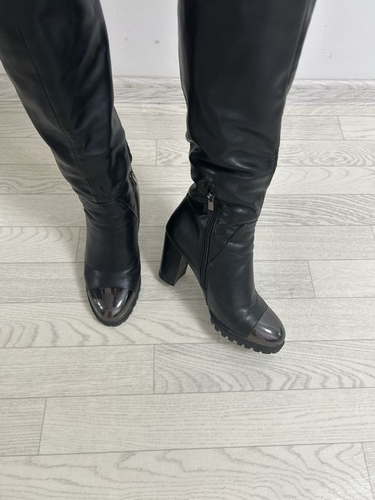 Сапоги на каблуке 5000тг