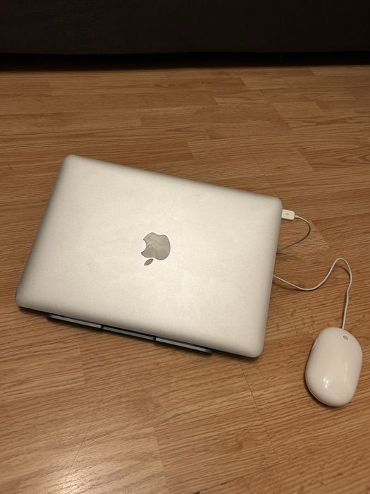 MacBook Pro 13" Retina 2015 (A1502) | i5 | 8GB RAM | 256GB SSD | BATERIE NOUĂ + TASTATURĂ NOUĂ