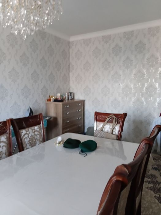 Олмазор райони Кора камиш 1/4 да 2 хонали квартира сотилади