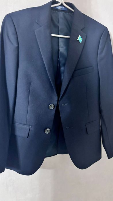 Продам пиджак школьный для мальчика