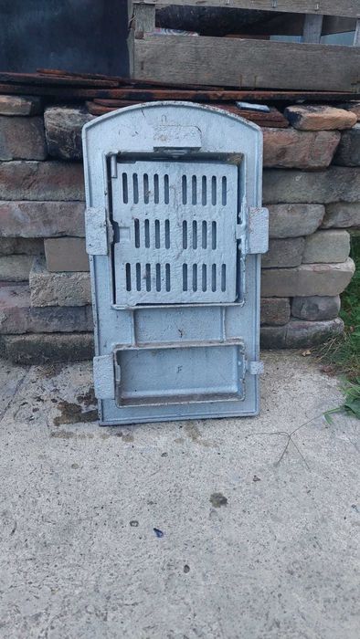 usă pentru sobă- 150 lei bucata, ultimele 2 buc