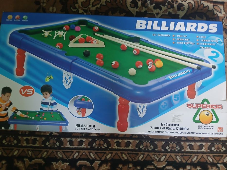 Acordeon și joc biliard