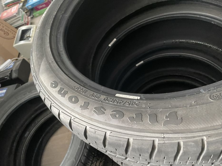Продам шины 245/45 R20