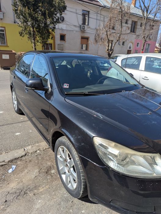 Vând sau schimb Skoda Octavia 2,2011 2300 euro preț fix