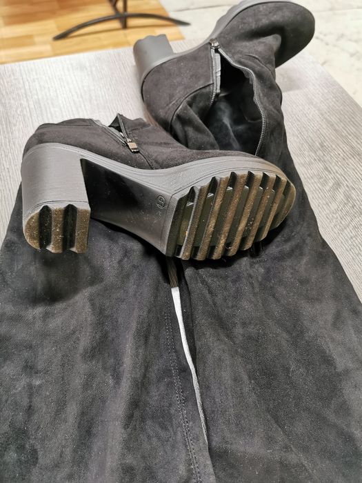 Дамски дълги ботуши