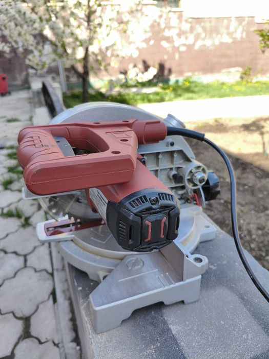 Пила торцовочная. Торцовка. Redverg, 190мм