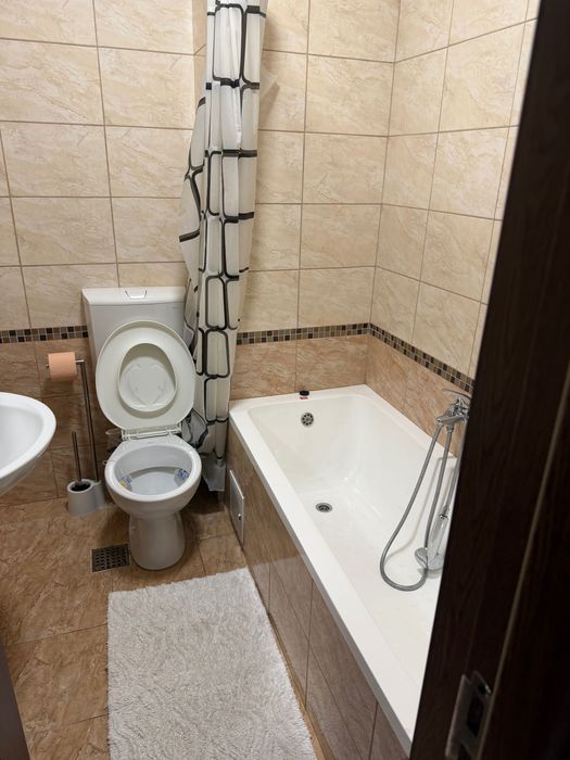 De închiriat apartament 2 camere – București Păcii