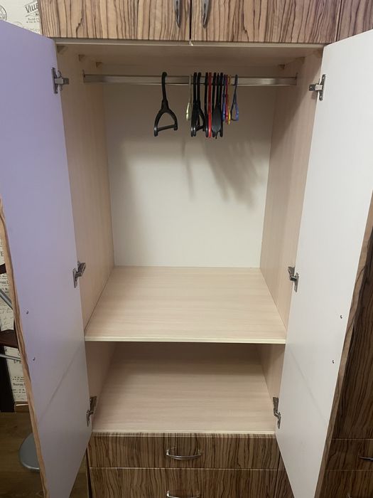 Шкаф в идеальном состоянии