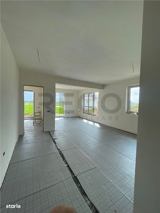 RECO apartament cu 2 camere in Santandrei — fotografia 1