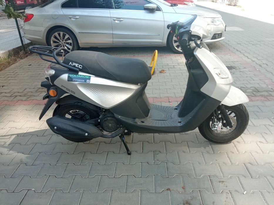 Scuter APEC 125 cmc