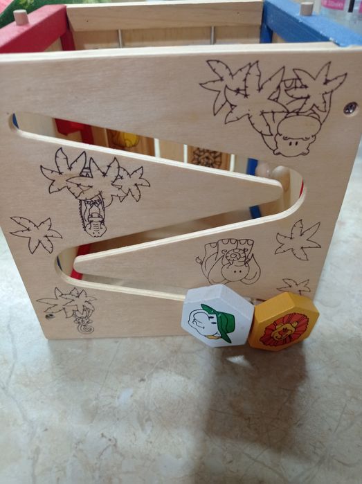 Интерактивен куб