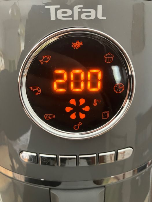 Tefal ultra fry air frier model EY111B15