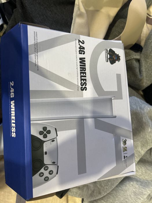 Продам новую приставку