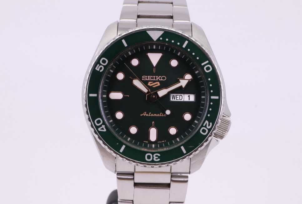 Часовник Seiko 5 SRPD63K1