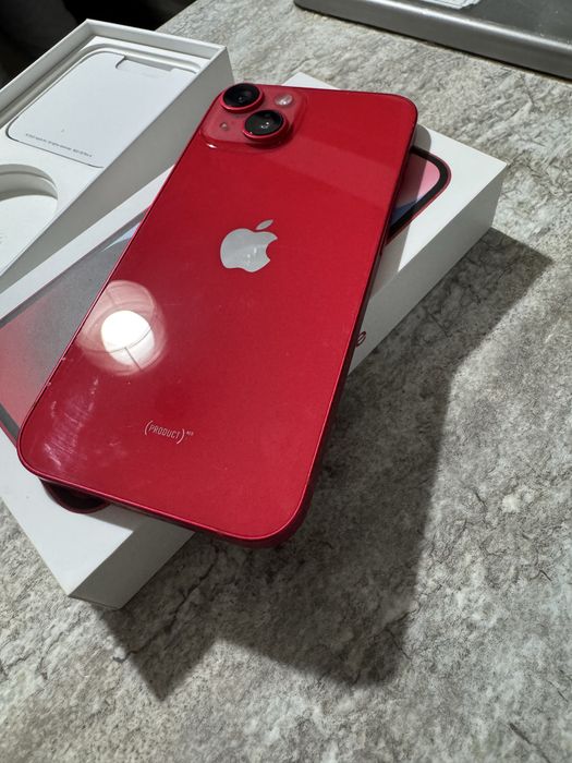 Продаю iPhone 14, 128 GB, красный: