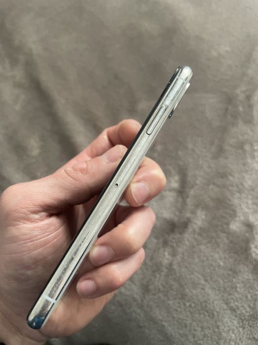 Iphone X - 256GB (бял)
