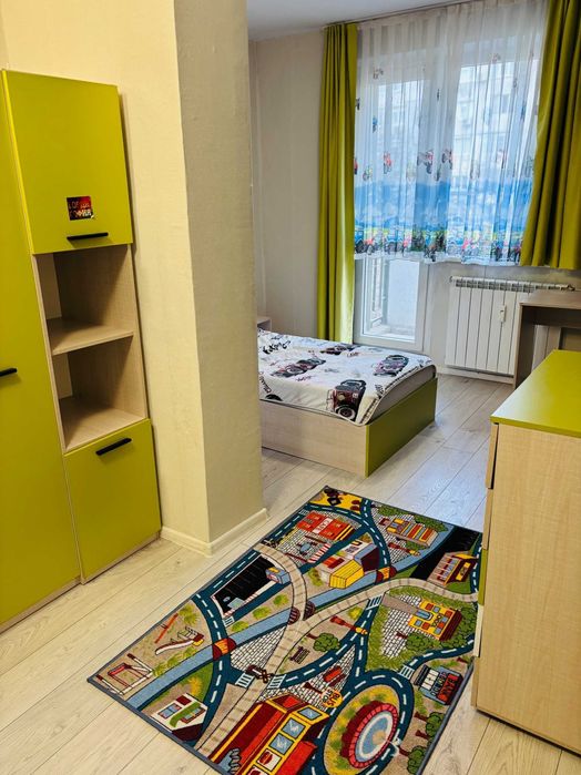 Тристаен апартамент под наем Слатина