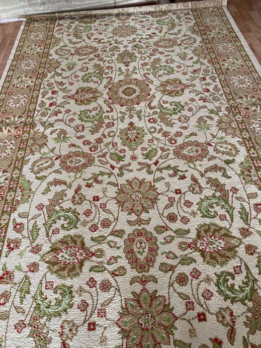 Продаются ковры 200х600